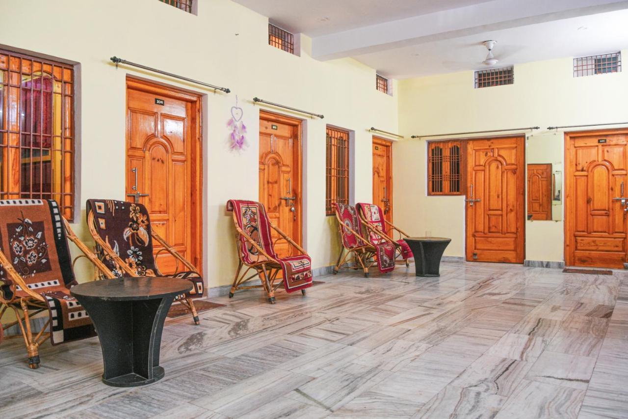Banjara House Albergue Varanasi Exterior foto