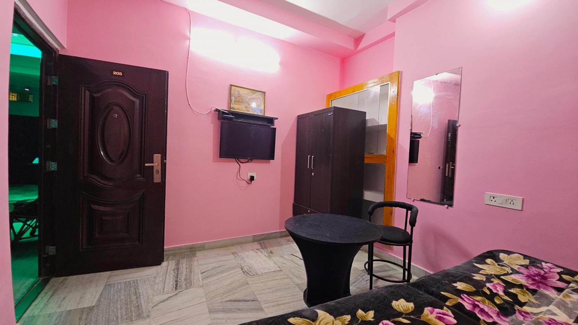 Banjara House Albergue Varanasi Exterior foto